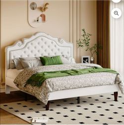 🛏️✨ ELEGANT FULL SIZE BED FRAME – $90 ✨🛏️