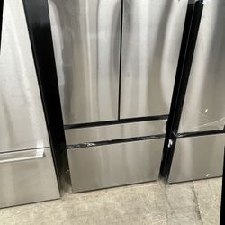 Samsung four-door French door refrigerator  ZN 5