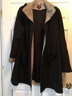 Ladies Gallery Woman Raincoat/Zip Out Lining 1X $20 Worn 2 times