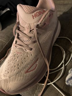 Hoka shoes size 9 