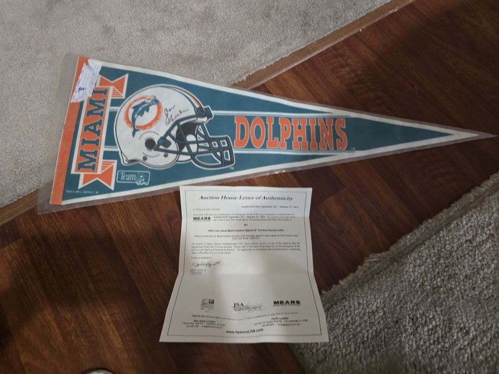 MIAMI DOLPHINS SIGNED PENNANT DON SHULA