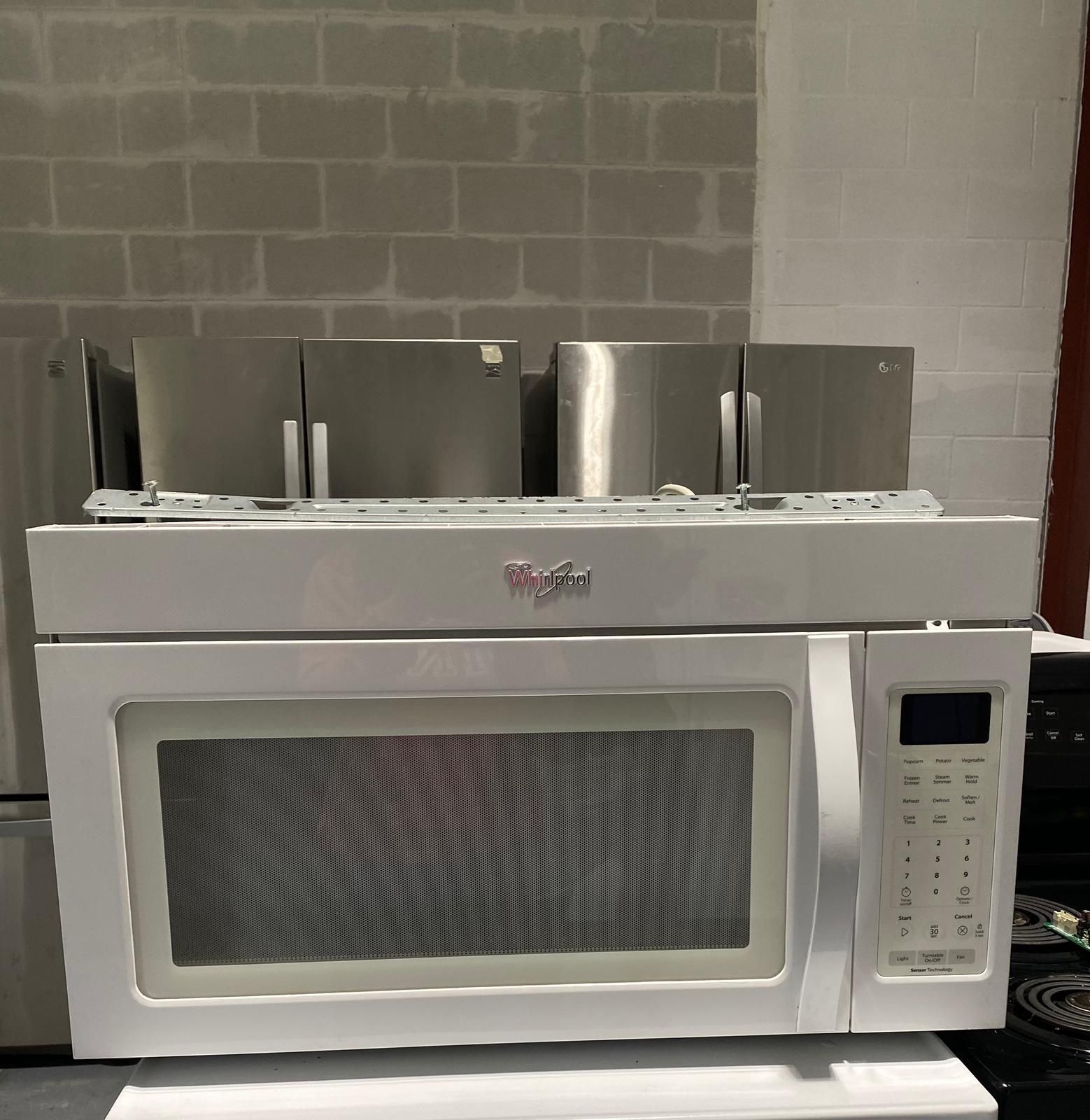 White Microwave Whirlpool