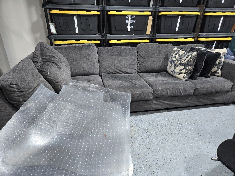 FREE Sectional Couch NO RIPS OR TEARS