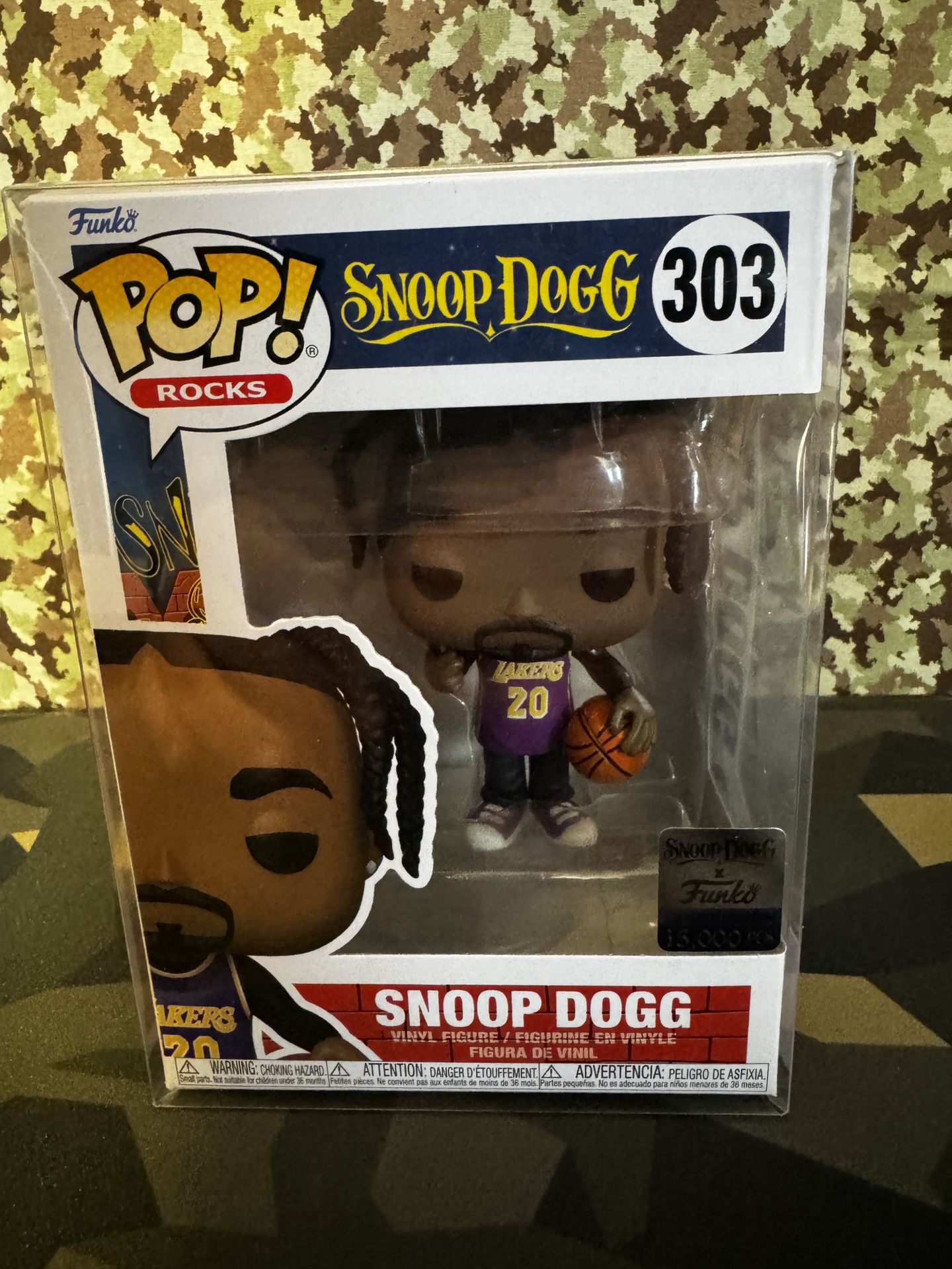 Funko Pop “ Snoop Dogg  Laker Jersey” #303