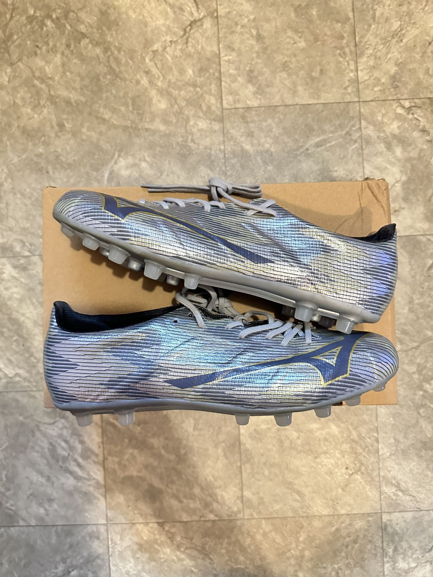 Mizuno Alpha 2 Elite AG Soccer Cleats Size 10 Men’s