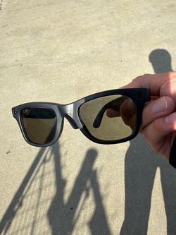 Ray Ban Meta Glasses Transition Clear to Graphite Green 1st Generation