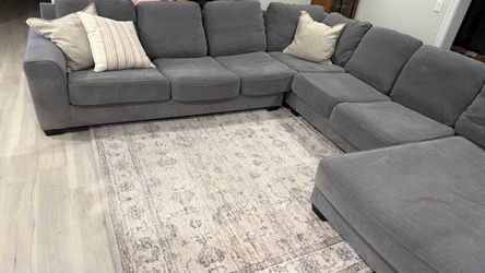 Large Gray Fabric Sectional Sofa with Chaise