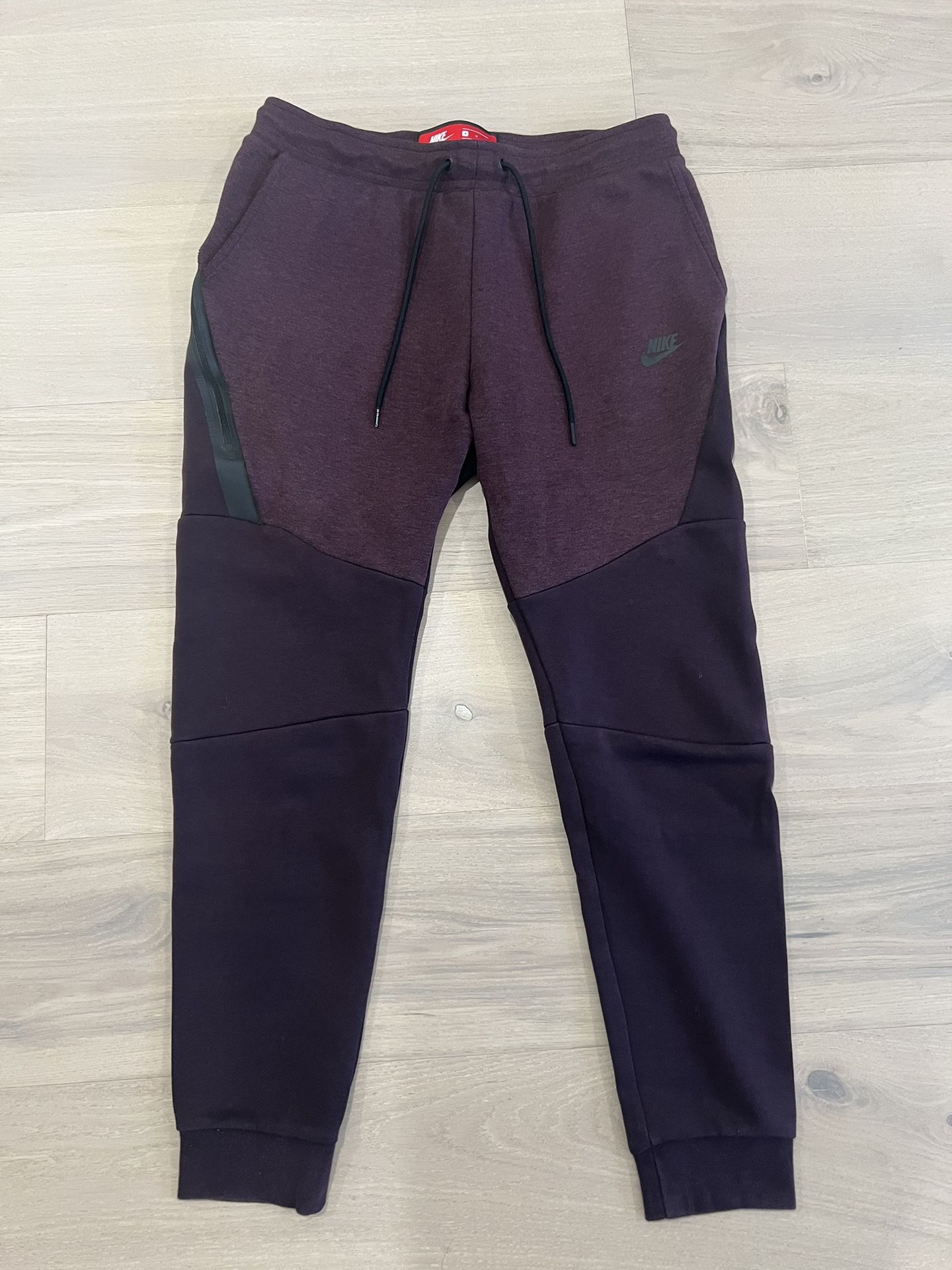 Nike Tech Fleece Joggers Pants Size Medium Maroon Red Burgundy