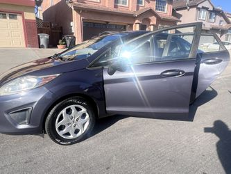 Economic Gas Saver Perfect For Commuter!