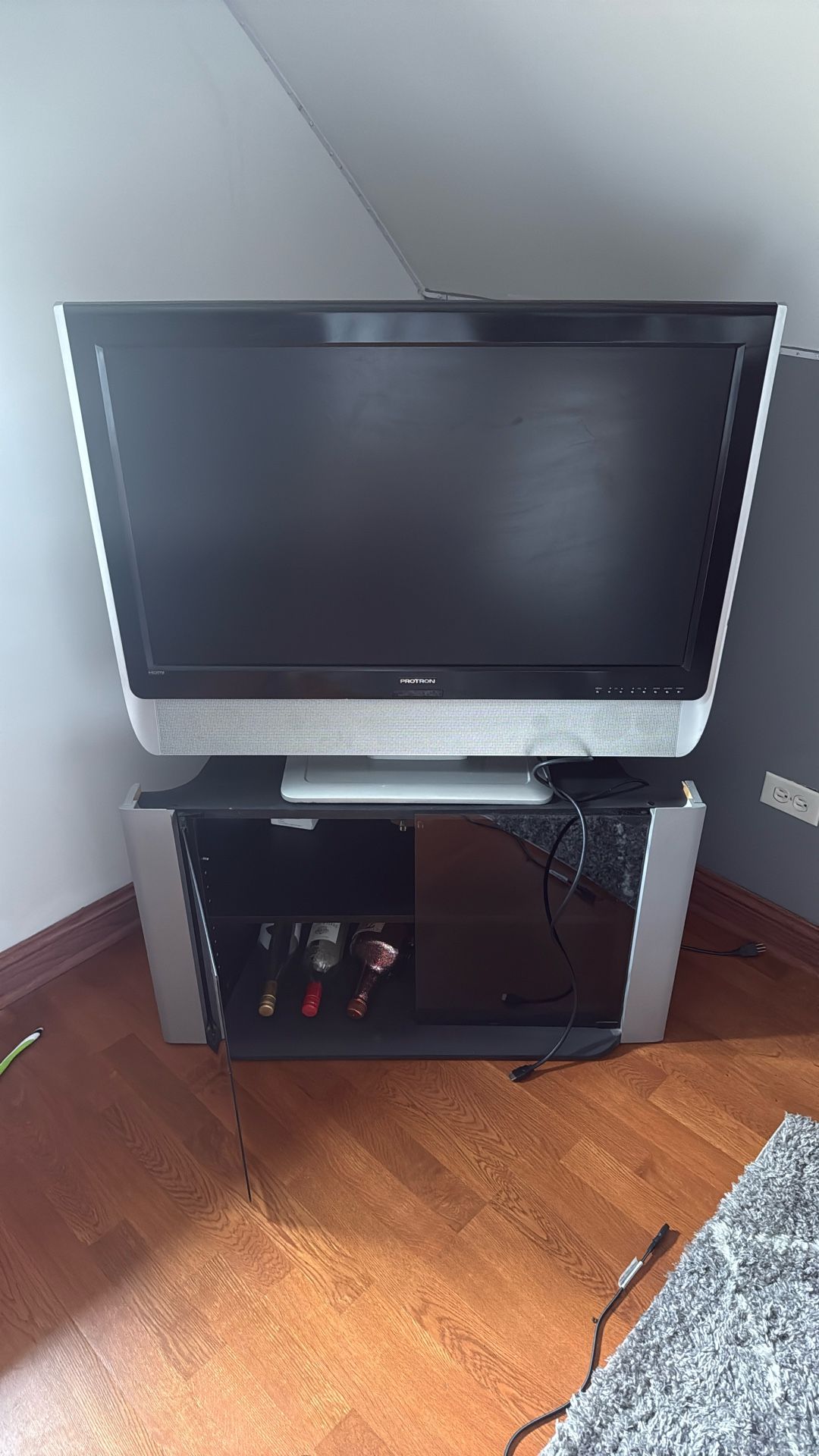 Protron Tv and Tv stand