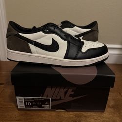 Jordan 1 Low Mocha 