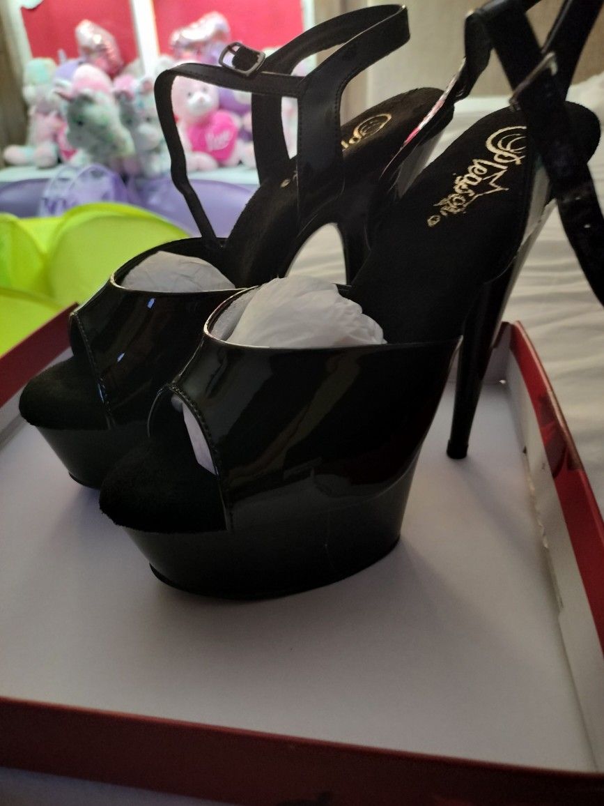 Stilletoes