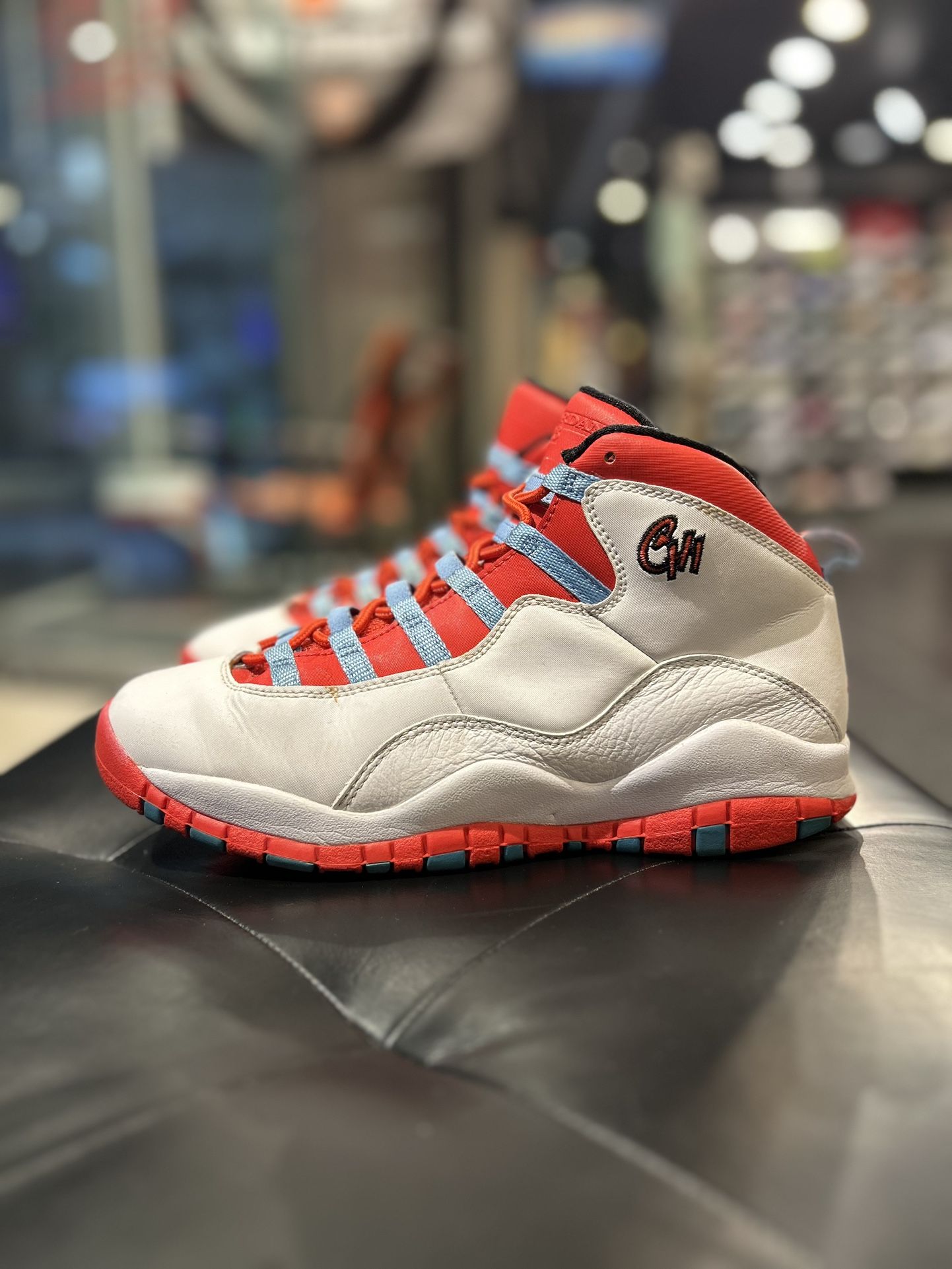 Air Jordan 10 Chicago Size 6.5y 