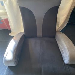 Great Condition Floor/gaming Chair 