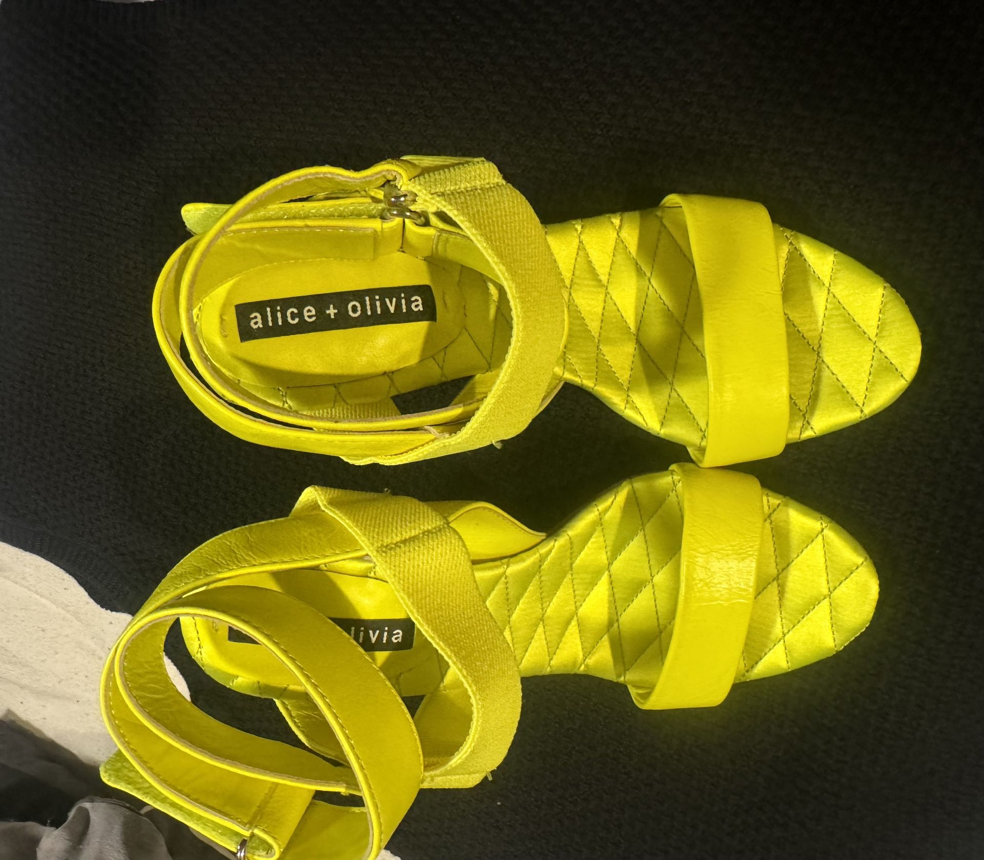 Alice + Olivia Talene Heel Size 7