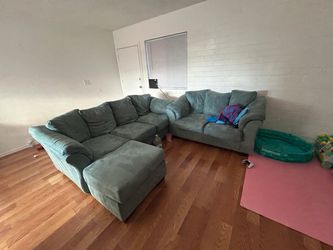 Couch / Sillón
