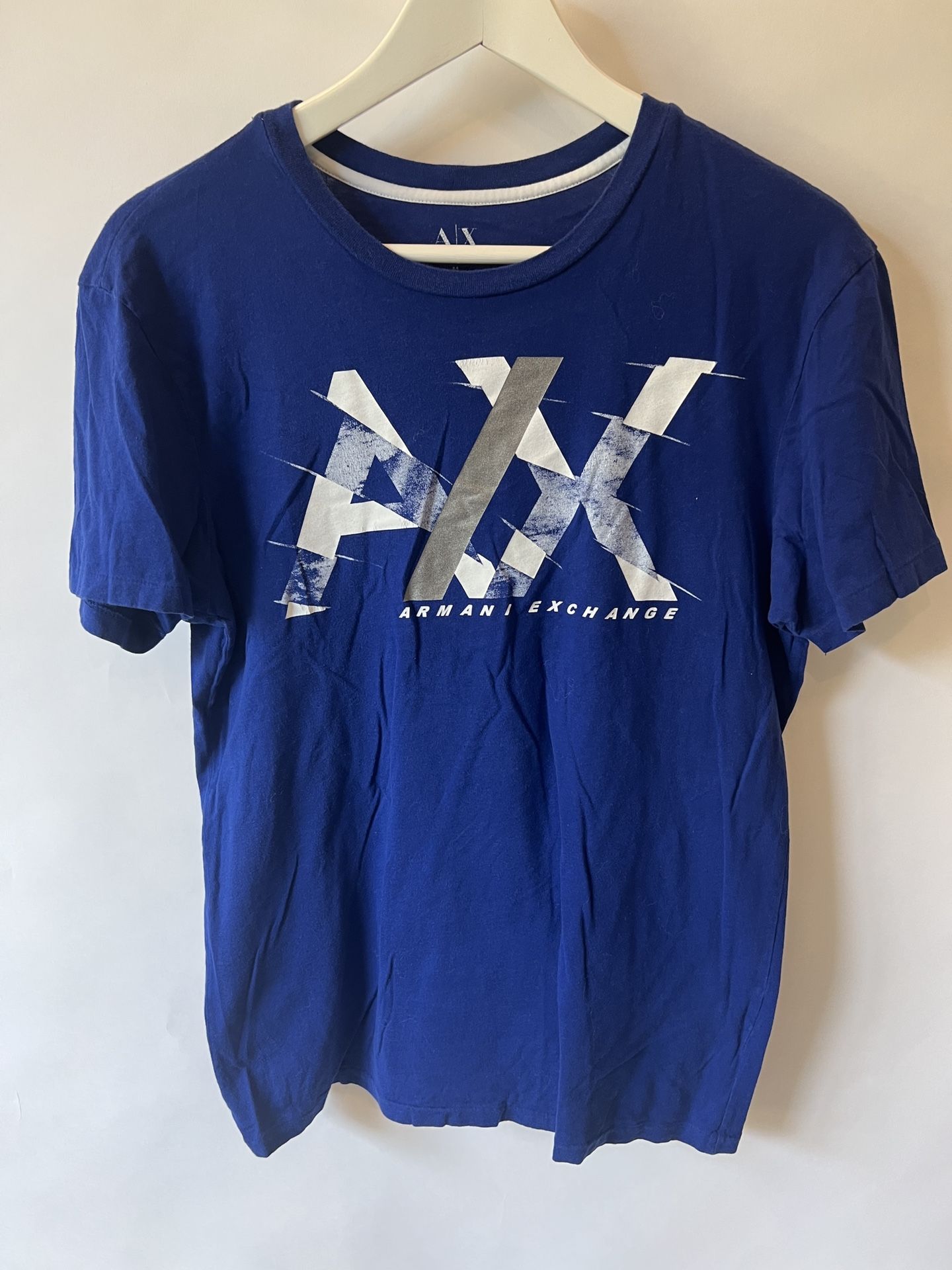 Armani Exchange AX Men’s Royal Blue Graphic Shirt Medium M Logo Spellout Excellent preowned condition rips or stains Ships next business day!