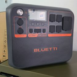 Bluetti AC200PL - Never Used