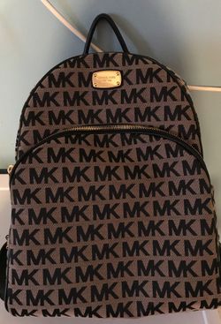Miachel kors backpack