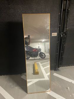 Corner mirror