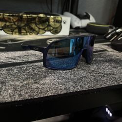 Oakley Sutro