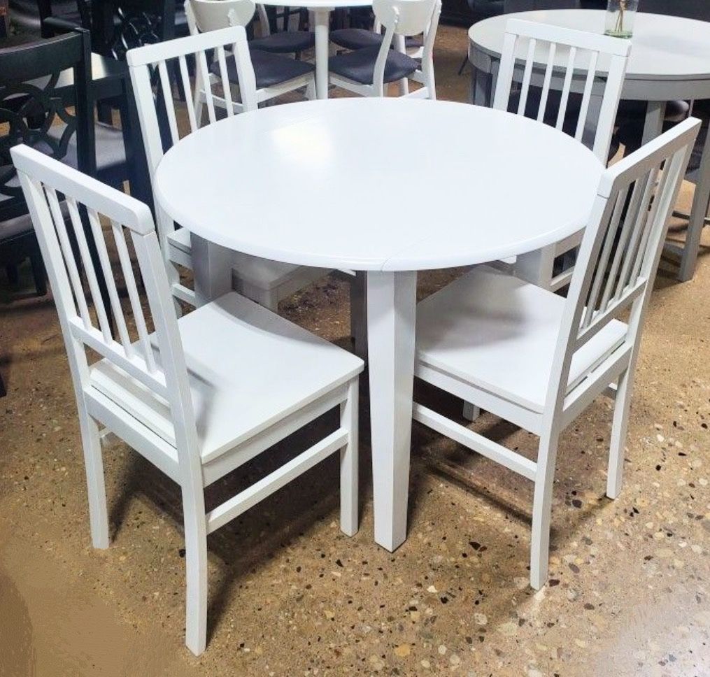 New White Round 5 Piece Kitchen or Dining Set
