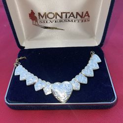 Montana Silversmiths Silver And Gold Link Of Hearts Choker