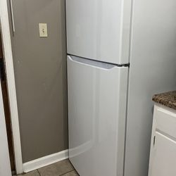 LG Fridge (need Gone ASAP)