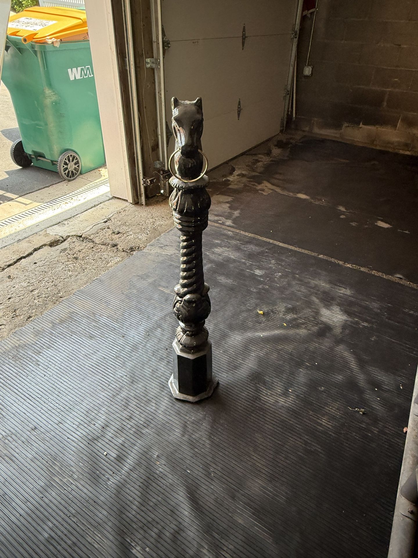 Metal Horse Post