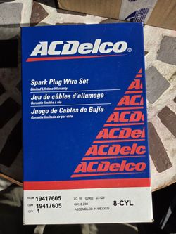 2001 GMC Savana 1500 Spark Wires And Spark Plugs