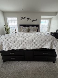 Queen-Size Bed