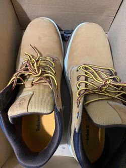 timberland tenmile chukka boot size 10..