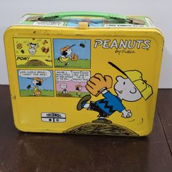 Vintage Metal PEANUTS Yellow Lunch Box With Thermos 