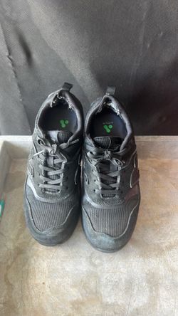 Work shoes