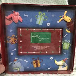 Dog Photo Frame Holiday or Birthday So Cute New in Box $5