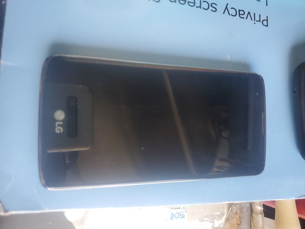 LG Phoenix 2 Android Phone-No Cracks Breaks, Works Great