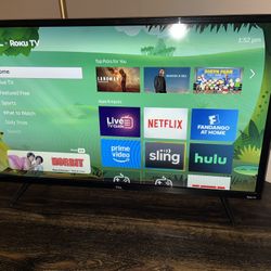 32 in TCL Roku Smart TV