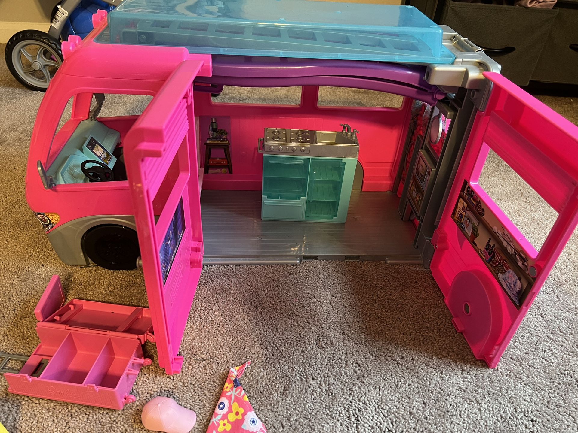 Barbie Dream Camper Van