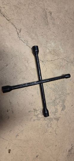 Heavy Duty Lug Nut Wrench