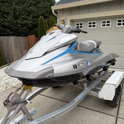 2017 Yamaha WaveRunner VX Deluxe Jetski