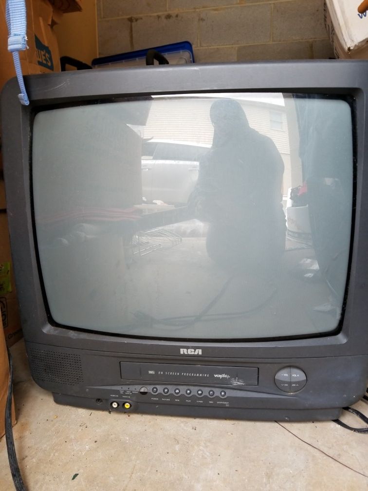 RCA TV/VCR combo