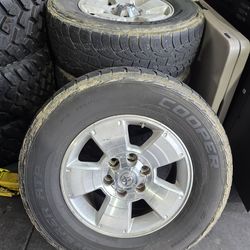 17inch toyota 4runner original wheels and tire for sale 6×139.7