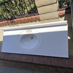 Free 59 Inches Variety Counter With Sink It Can Be Cut For Smaller Sizes 