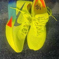 Brand new women’s Vaporfly Shoes 