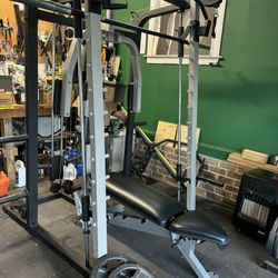 Gold's Gym Weightlifting Smith Machine
