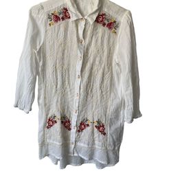 Johnny Was 3J Workshop Button Up Shirt Embroidered XS White Tunic Like  Comes from a pet and smoke free home.  Measurements are in the pictures. This 