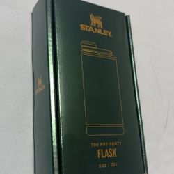 The St. Patrick's Day Adventure Pre-Party Flask | 8 OZ - Shamrock Green