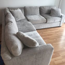 Z Gallerie ‘Phoenix’ Couch (Like New)