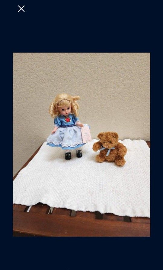 Like New 8" Madame Alexander Doll/Goldilocks and Bear/Gift/Collectible 
