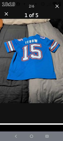 Like new Tim Tebow-  med youth